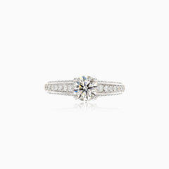 Luxusní prsten z bílého zlata s diamanty