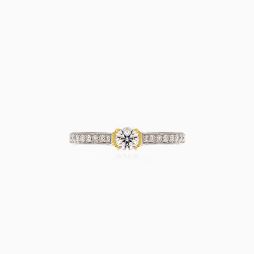 Nadčasový zásnubní prsten s kulatým diamantem