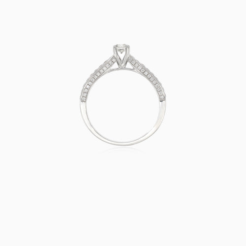 Elegantní zásnubní prsten s diamantem z bílého zlata