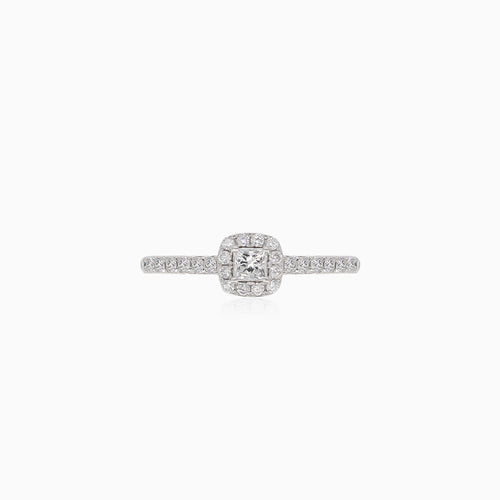 Nadčasový dámský prsten s kulatými a hranatými diamanty