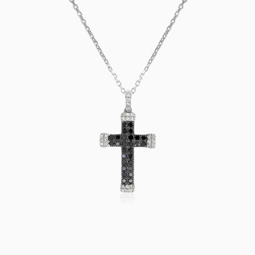 Elegantní přívěsek křížek s bílými a černými diamanty