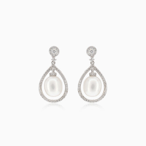 Unique gold earrings with diamond frame and pearl