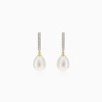 Hanging gold pearl earrings with diamonds