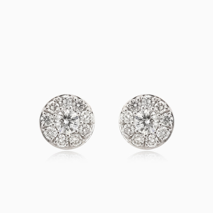 Boucles d’oreilles charmantes en or blanc avec diamants