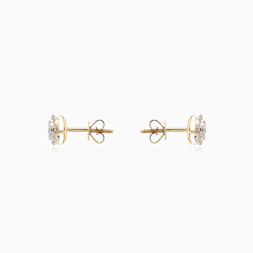 Fine gold earrings with diamonds