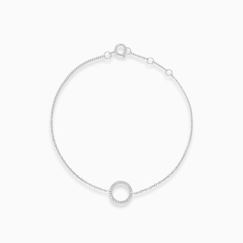 Gold chain bracelet with diamond circle