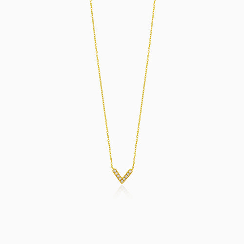 Sophisticated V-shaped center diamond necklace