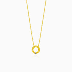 Elegant Gold Necklace Twisted Circle with Diamond