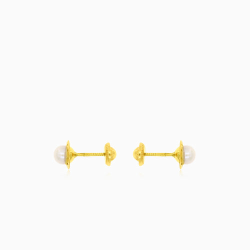 Pearl yellow gold earrings