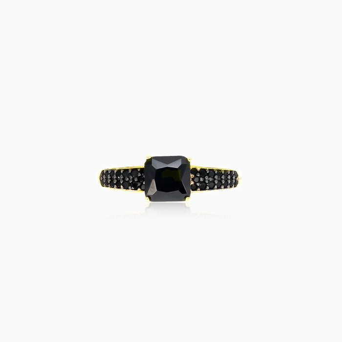 Yellow gold fancy black onyx ring
