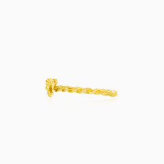 Twisted heart yellow gold ring