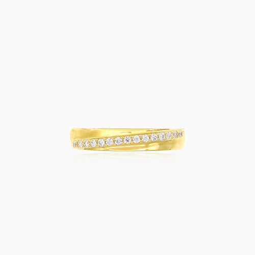 Channel set yellow ring gold