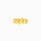 Oval gold chunky ring