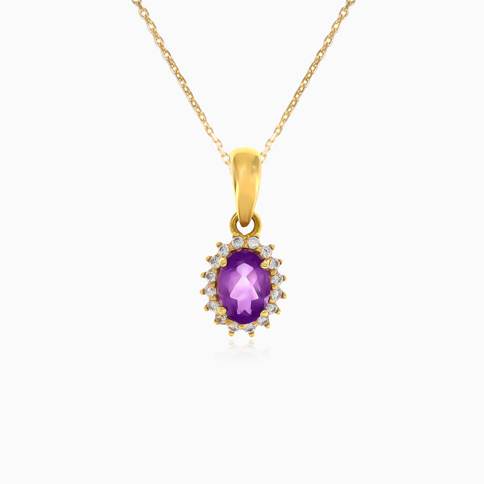 Colgante elegante de amatista tallada en óvalo y oro