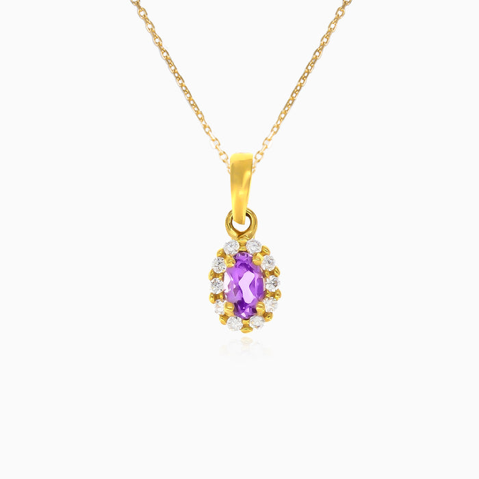 Anhänger aus Gelbgold mit oval geschliffenem Amethyst und einem Halo aus Zirkonia
