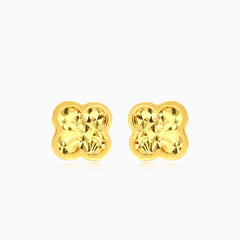 Symbolic clover yellow gold stud earrings