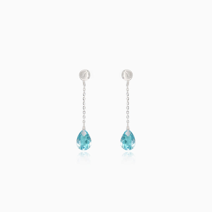 White gold chain earrings with topaz