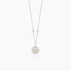 Designový náhrdelník z bílého zlata se srdcem v kruhu