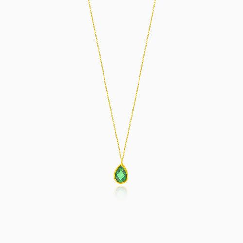 Jemný zlatý náhrdelník ve tvaru kapky se syntetickým smaragdem