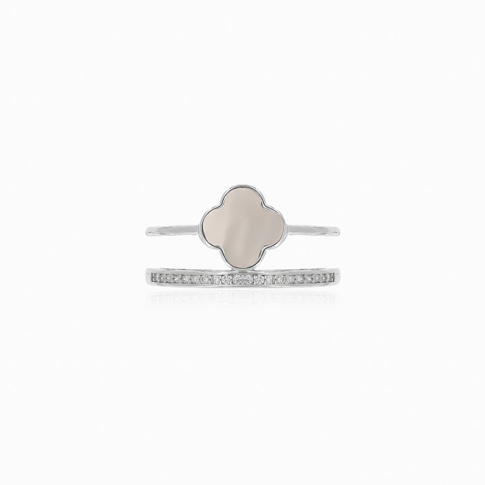 Anillo de plata con perla y zirconia cúbica
