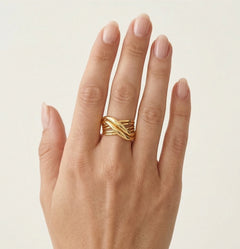 Twisted yellow gold high polished ring