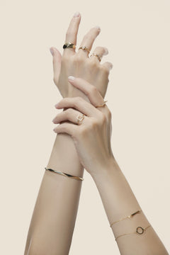 Bracelet élégant en or avec plaque