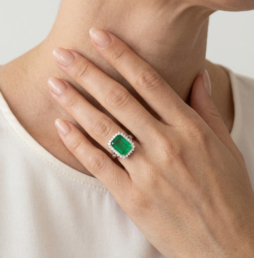 Smaragdschliff Smaragd auf Sterling-Silber-Ring