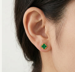 Yellow gold four leaf clover agate earrings