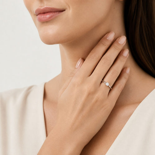Graceful White Gold Diamond Ring