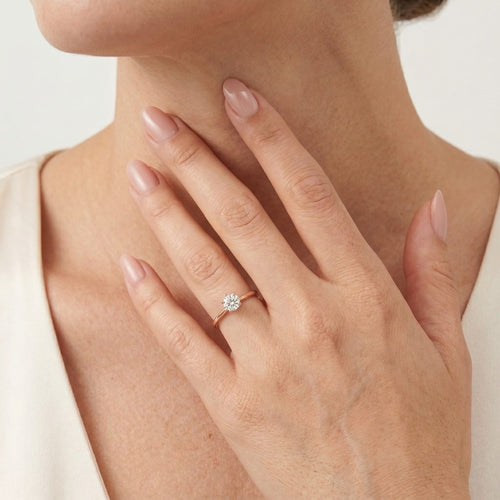 Prsten Rosé Whisper s diamantem