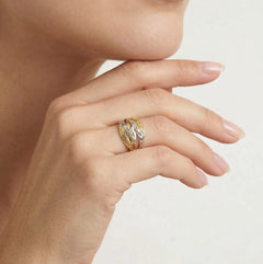 Two-tone gold ring with engraved lines