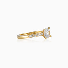Accent gold ring