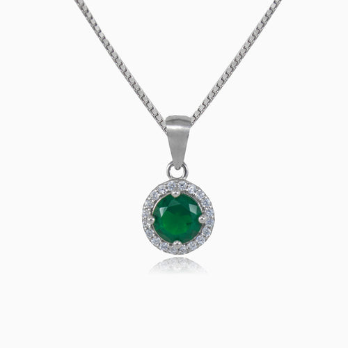 Round green quartz pendant