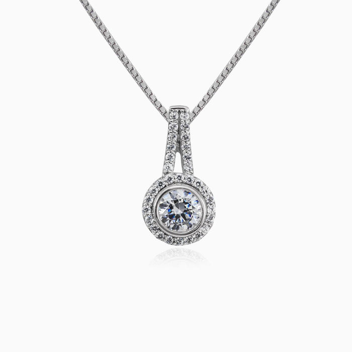 Shimmering white gold pendant