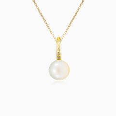 Cubic zirconia and pearl gold pendant