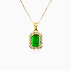 Rectangle green quartz gold pendant