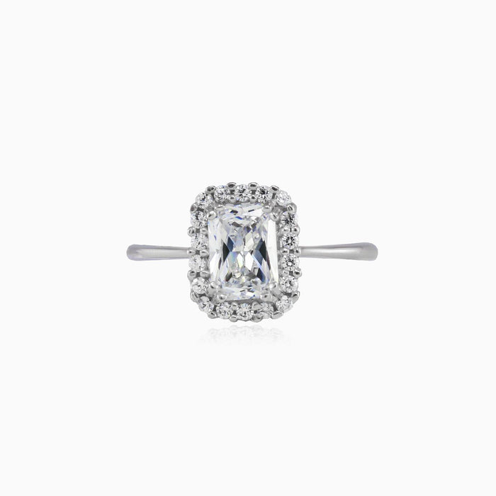 Anillo de oro blanco con zirconia cúbica rectangular