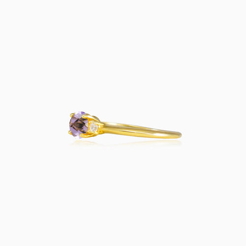Zlatý oválný prsten s briolette ametystem