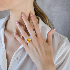 Masivní zlatý prsten s cushion citrínem