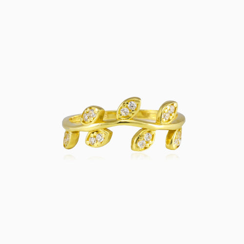 Leafy gold ring
