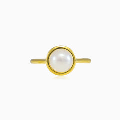 Simple gold pearl ring