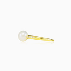  Zlatý prsten s kubickou zirkonií a perlou