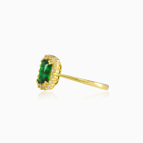 Zlatý prsten s obdélníkovým zeleným smaragdem