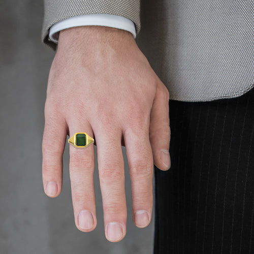 Zlatý nefritový prsten