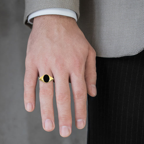 Zlatý prsten oválný onyx
