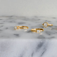 Bezel gold cubic zirconia ring